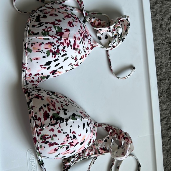 bikini top - Picture 1 of 2